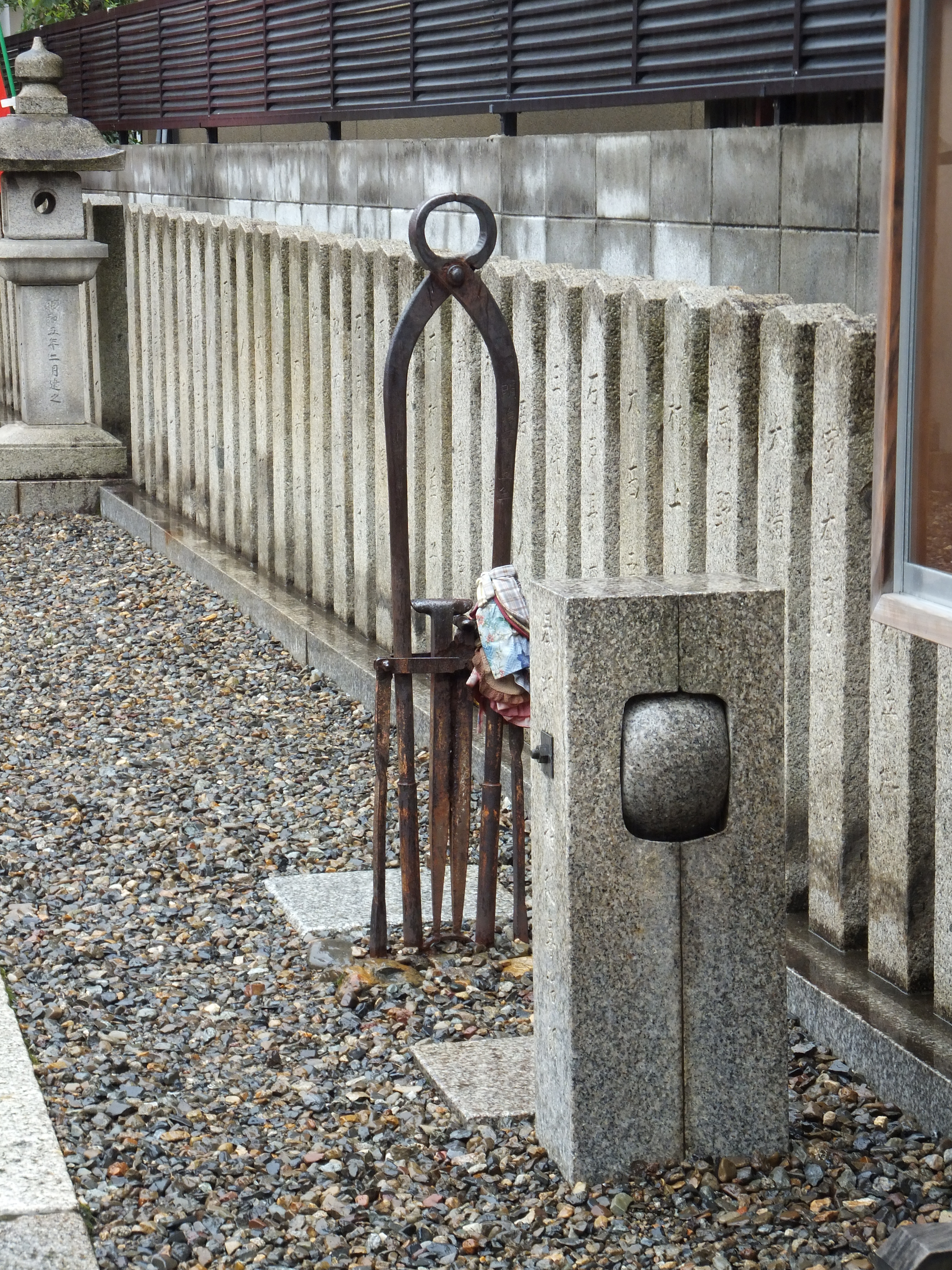 ペンチ２.jpg